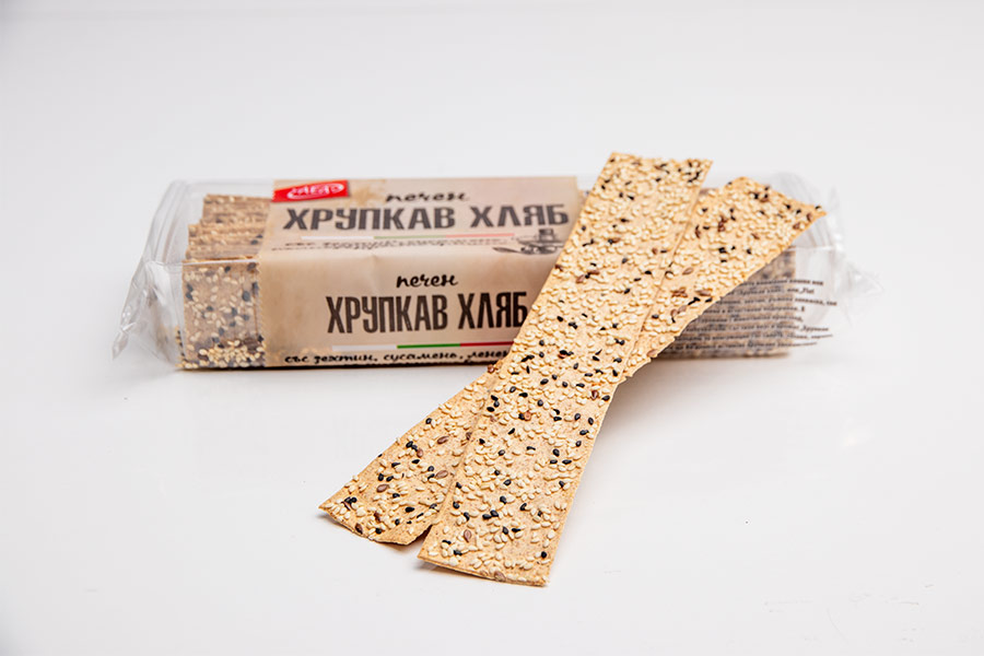 Хрупкав хляб от пълнозърнесто брашно, зехтин и семена 3